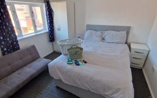 3 bedroom house, Stoke on Trent